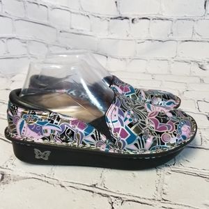 Alegria Debra Friend slip on clogs Sz 39